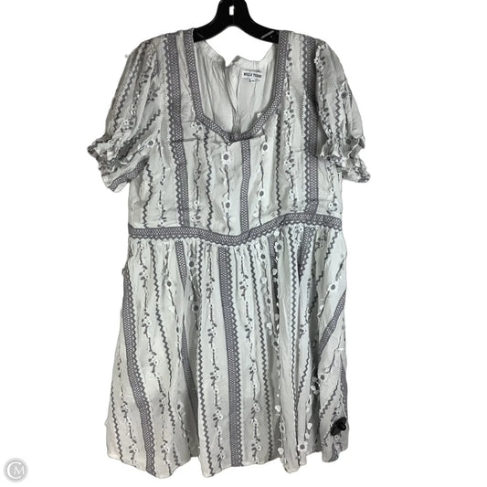 Dress Casual Short By Cmc In White, Size: 1x