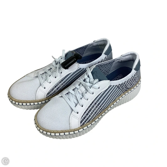 Shoes Sneakers By Skechers In Blue & White, Size: 8