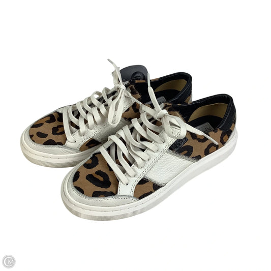 Shoes Designer By Ugg In Animal Print, Size: 6