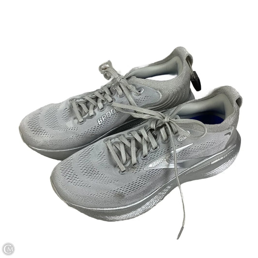 Shoes Athletic By Brooks In Silver, Size: 9.5