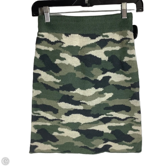 Skirt Mini & Short By Vintage Havana In Camouflage Print, Size: M