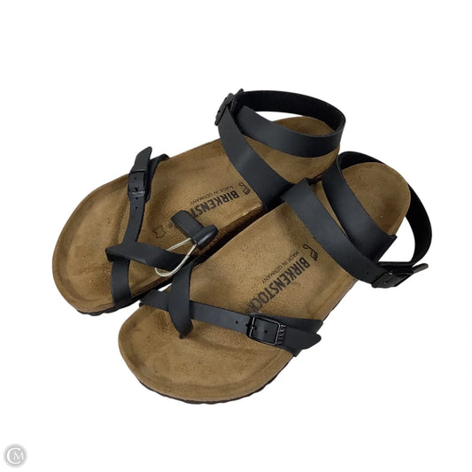 Sandals Flats By Birkenstock In Black, Size: 7 (38)