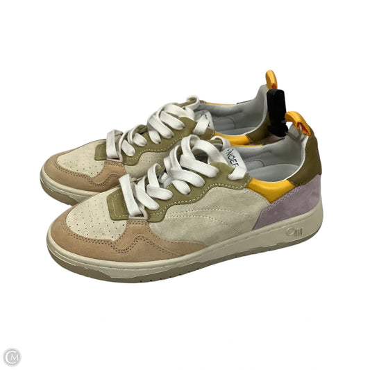 Shoes Athletic By Cmc In Tan, Size: 6.5