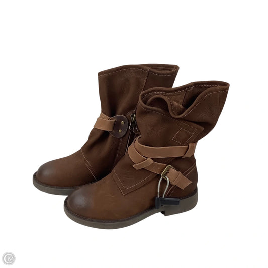 Boots Mid-calf Heels By Cmc In Brown, Size: 6