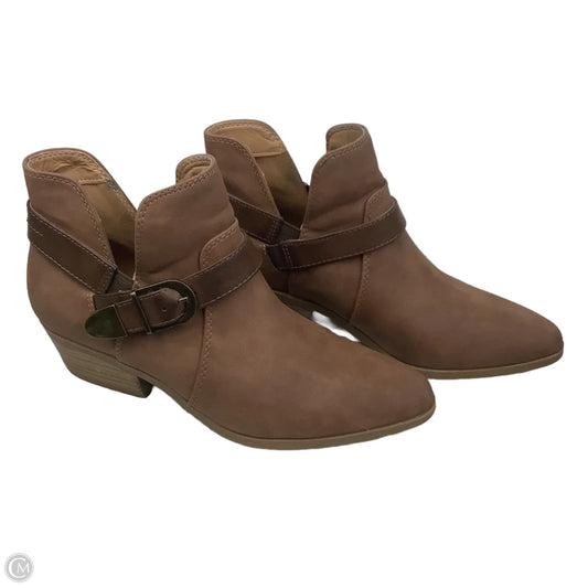 Boots Ankle Heels By Wonderly In Brown, Size: 7