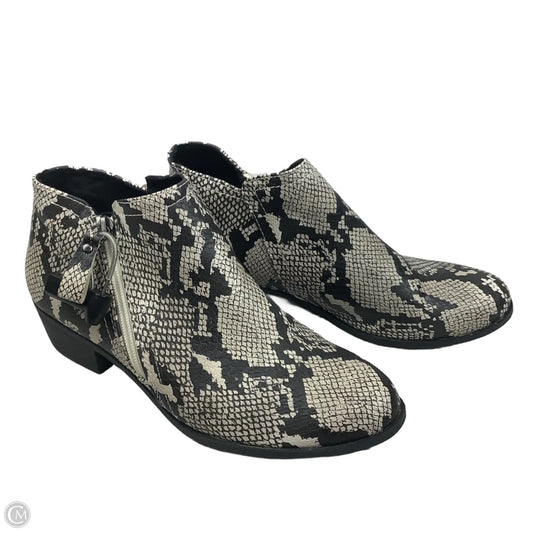 Boots Ankle Heels By Arizona In Snakeskin Print, Size: 9.5