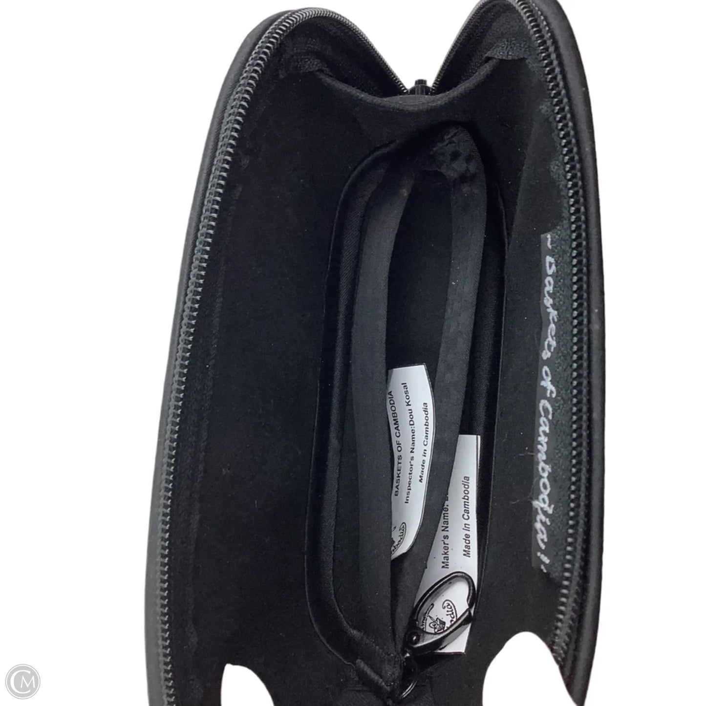 Clutch By Clothes Mentor, Size: Medium