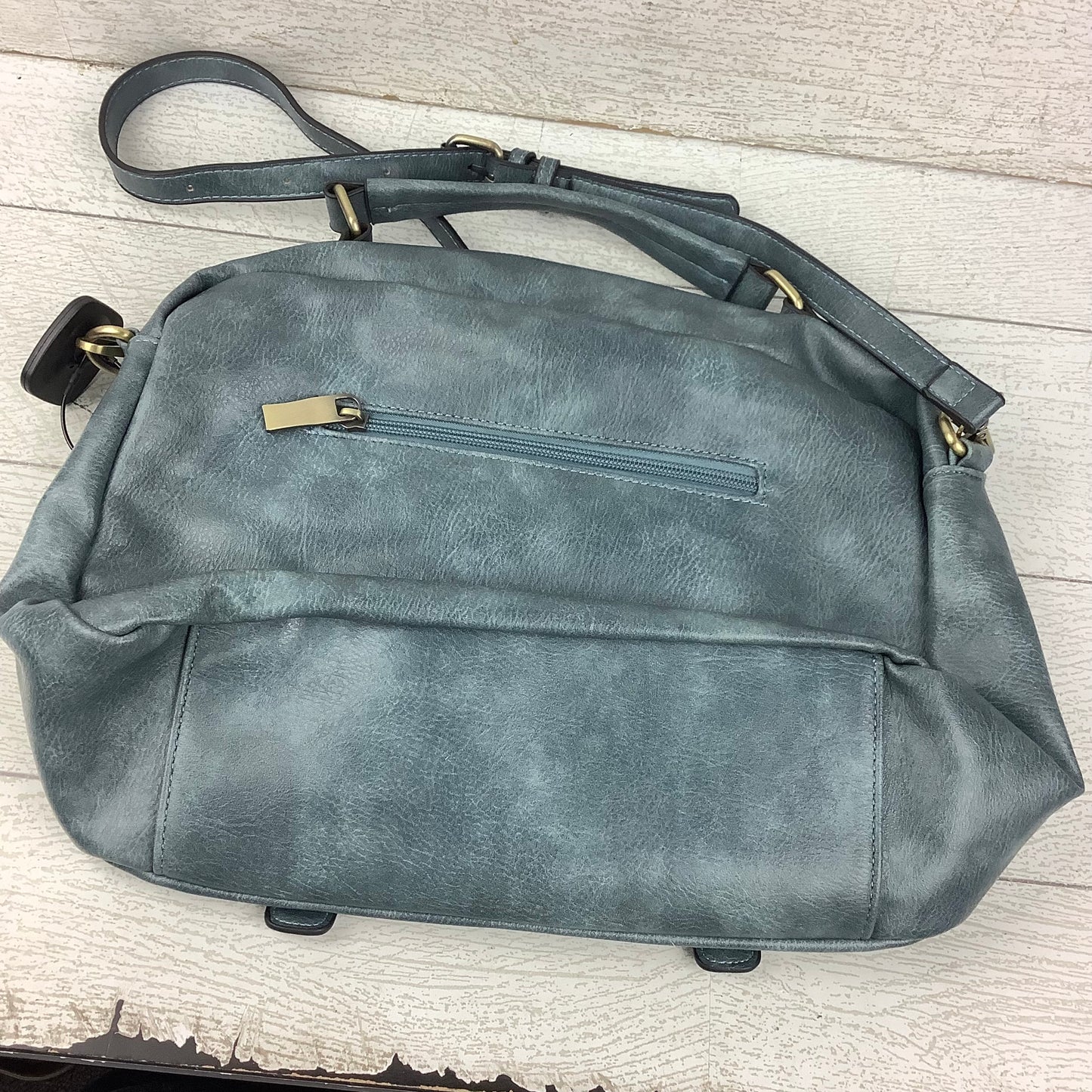 Handbag By Clothes Mentor, Size: Medium