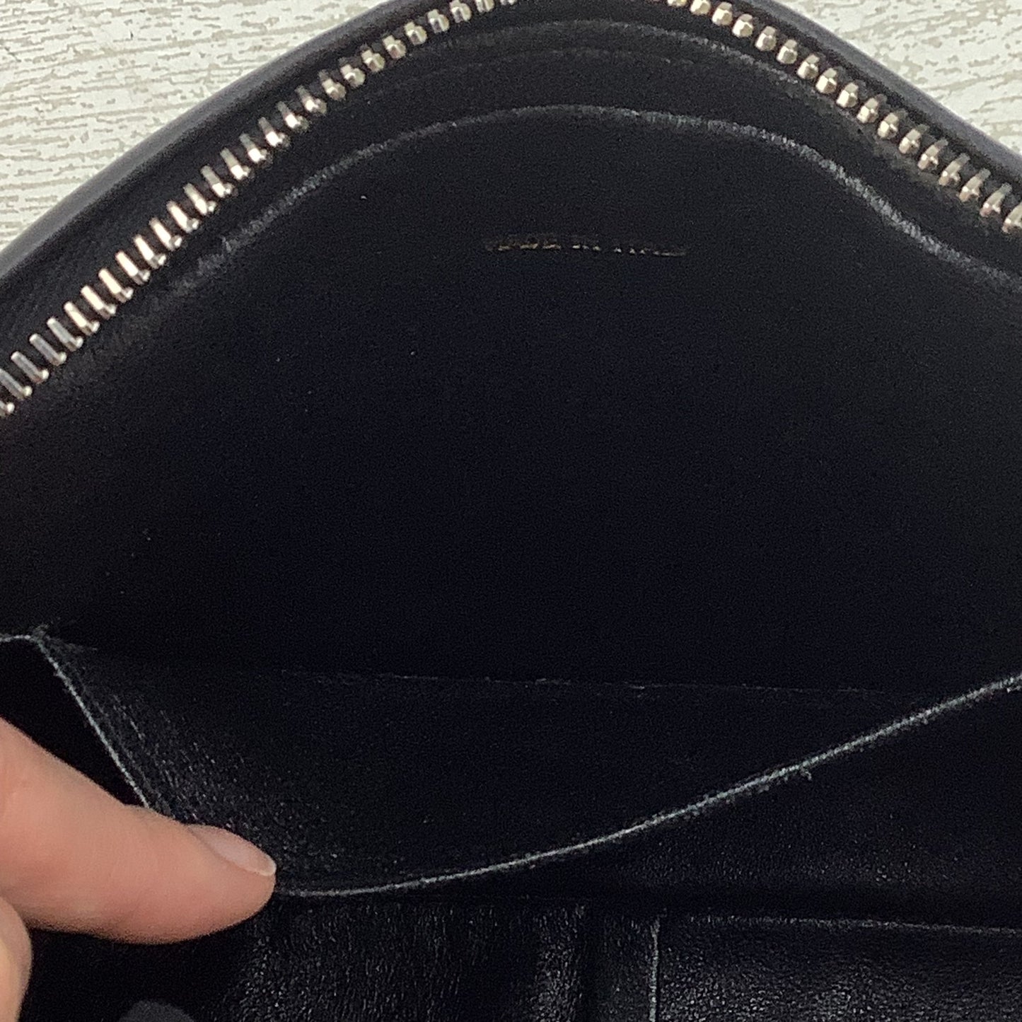 Crossbody Luxury Designer By Chanel, Size: Medium
