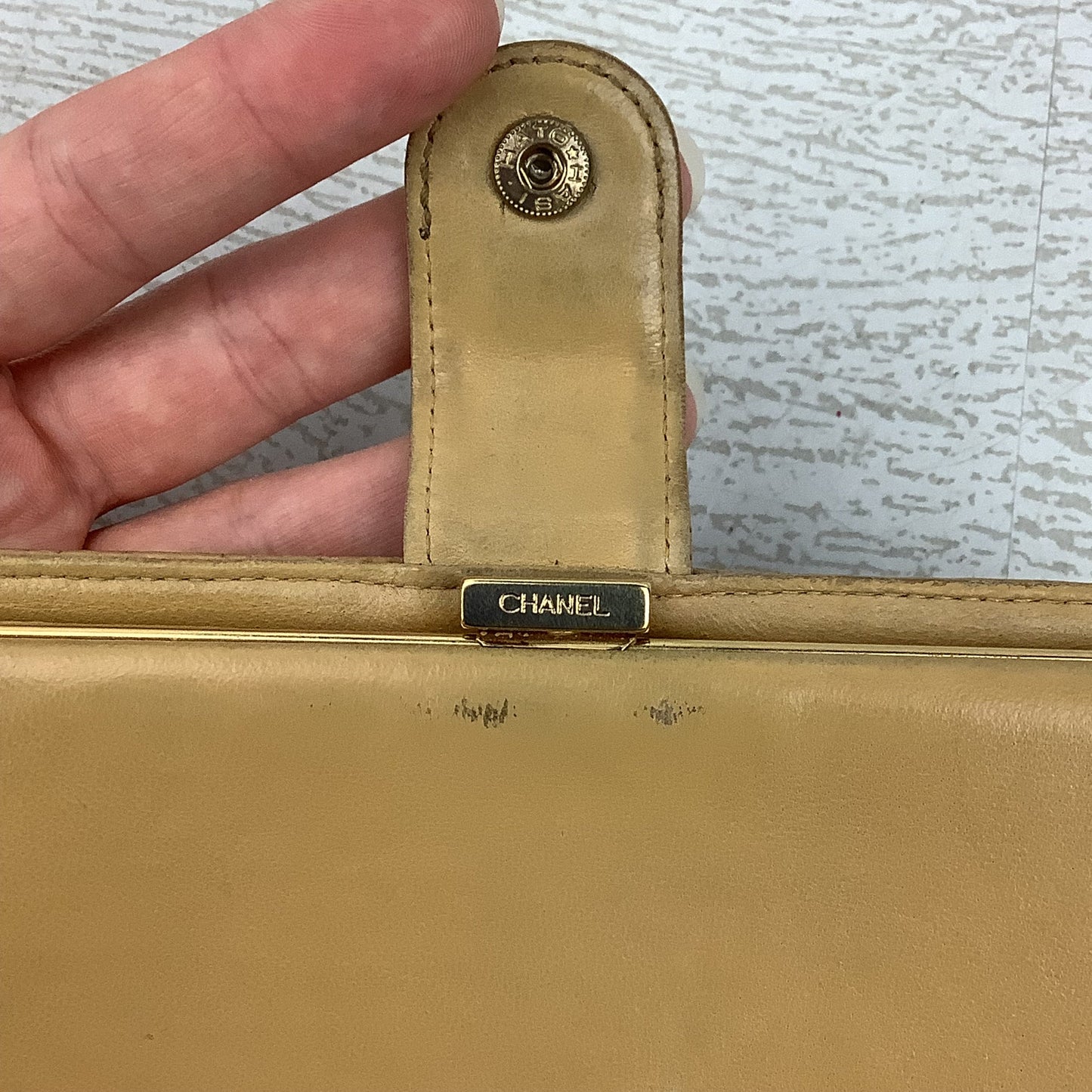 Wallet Luxury Designer By Chanel, Size: Medium