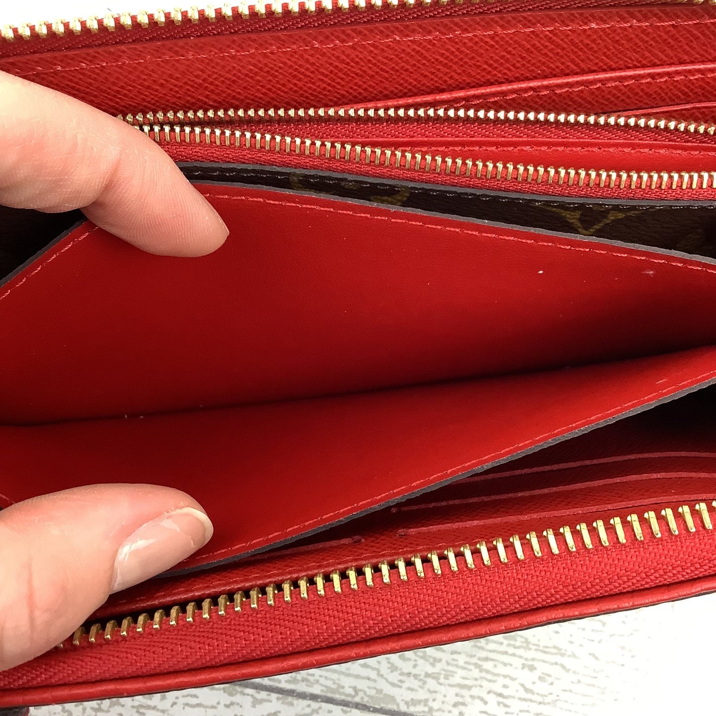 Wallet Luxury Designer By Louis Vuitton, Size: Large