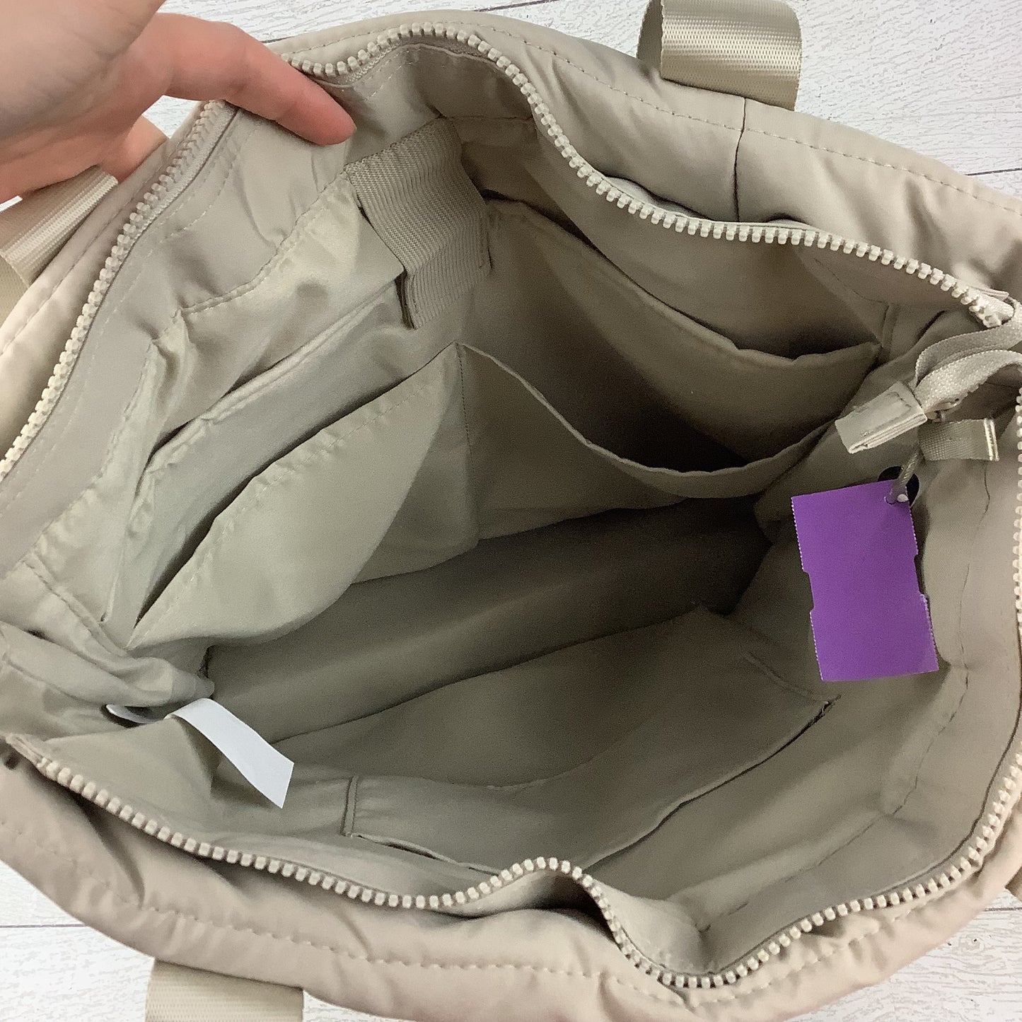 Tote By Clothes Mentor, Size: Large