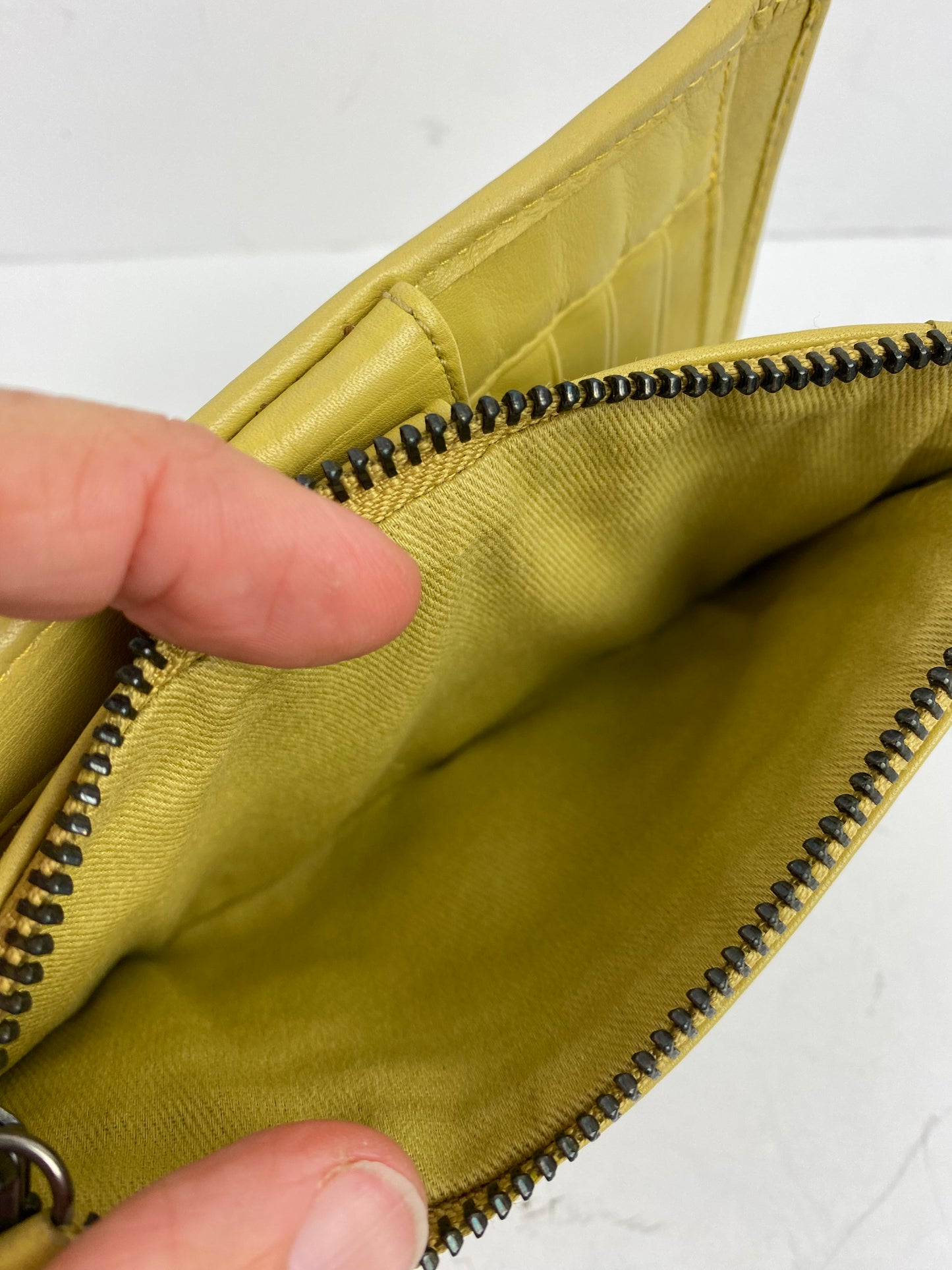 Wallet Leather By Clothes Mentor, Size: Small