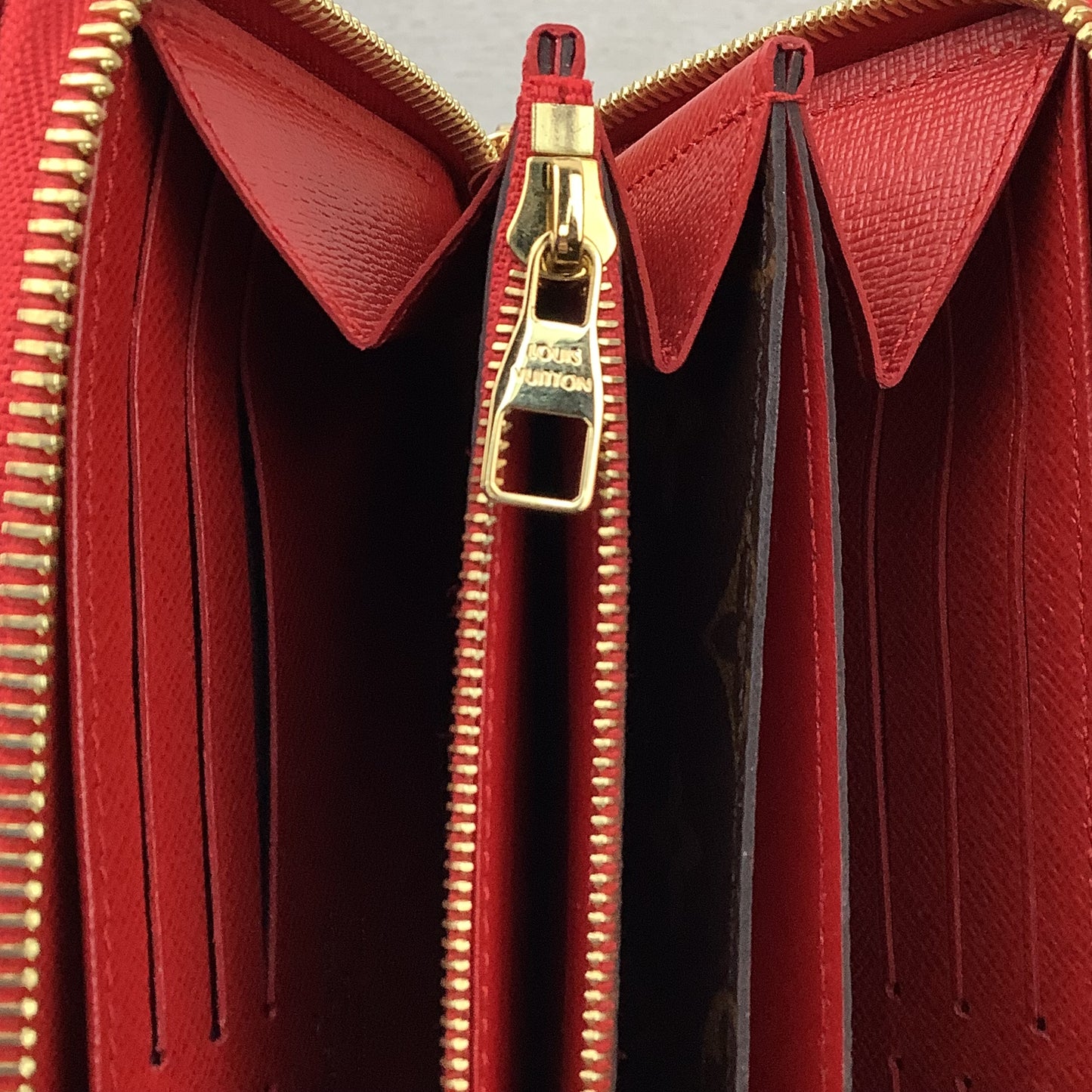 Wallet Luxury Designer By Louis Vuitton, Size: Large