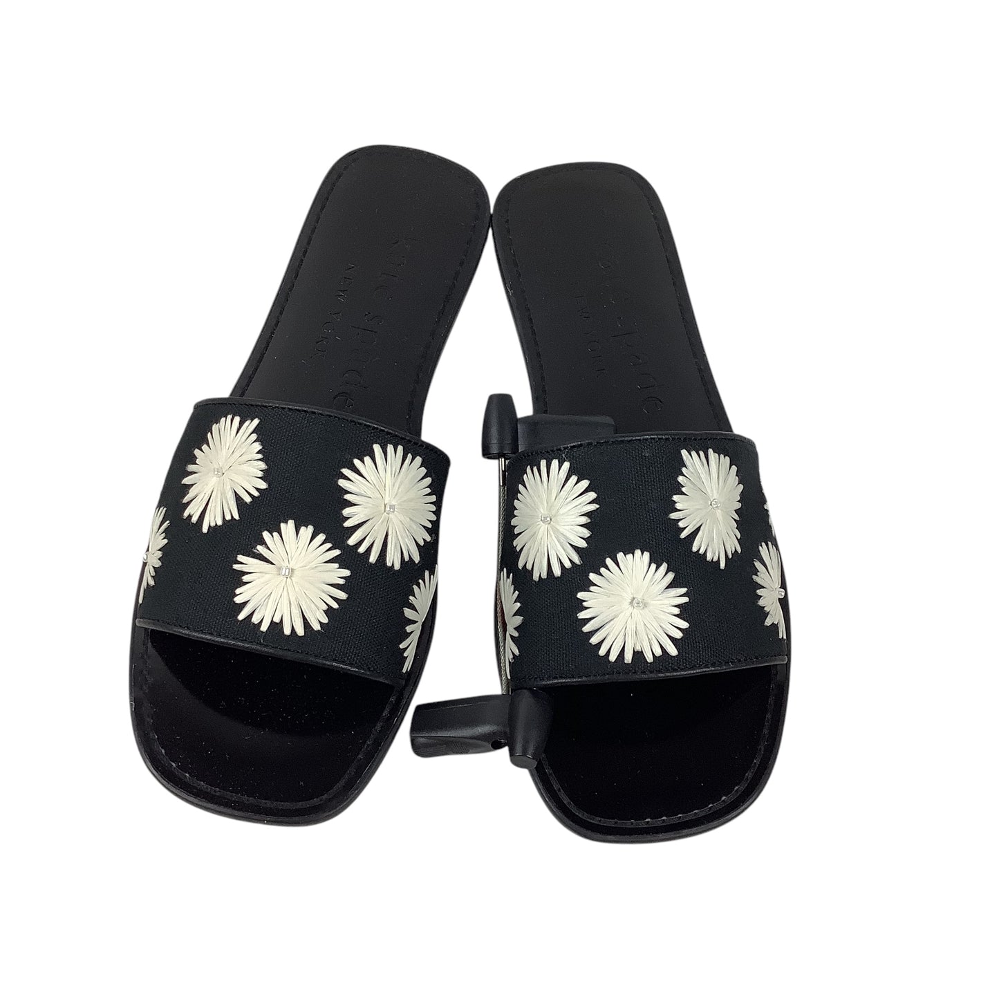 Sandals Designer By Kate Spade In Black & White, Size: 7.5