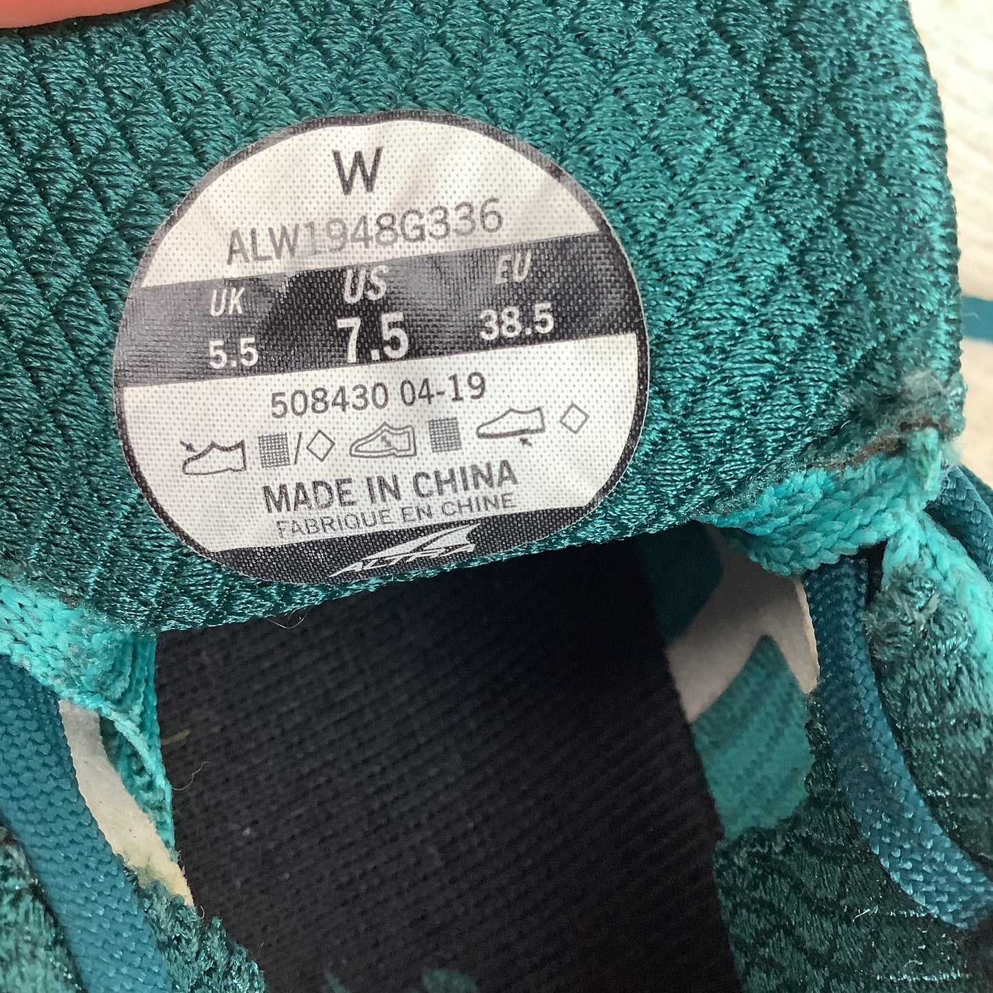 Shoes Athletic By Cmc In Blue, Size: 7.5