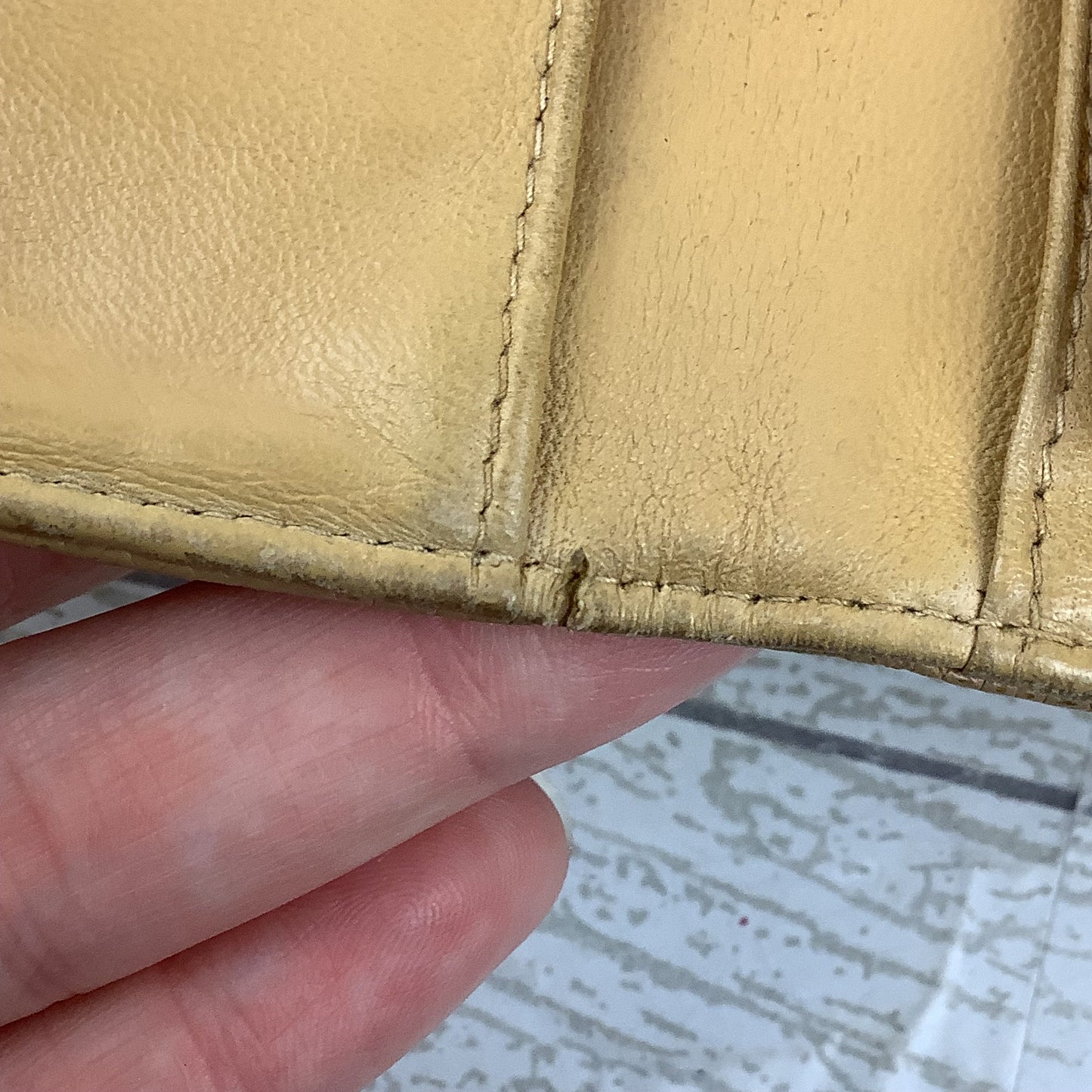 Wallet Luxury Designer By Chanel, Size: Medium