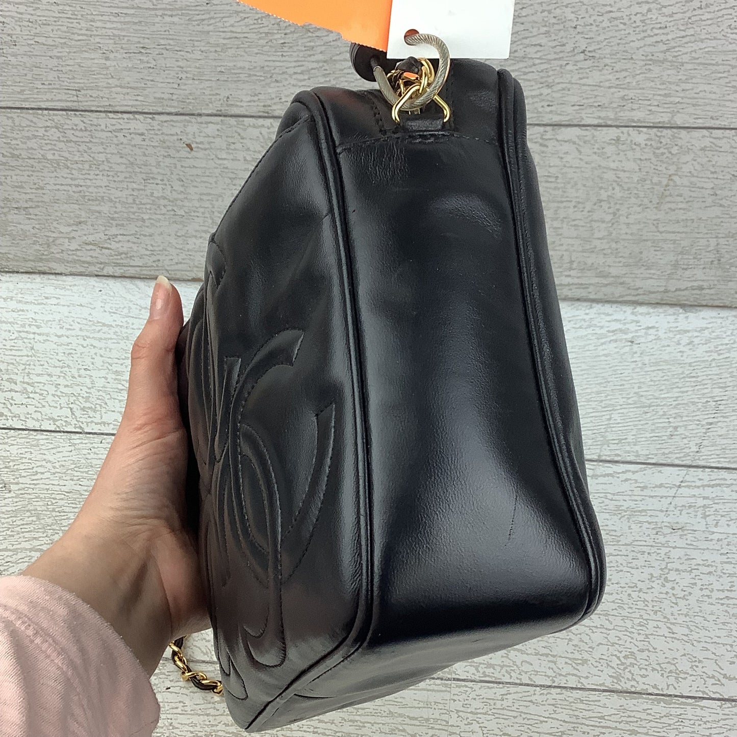 Crossbody Luxury Designer By Chanel, Size: Medium