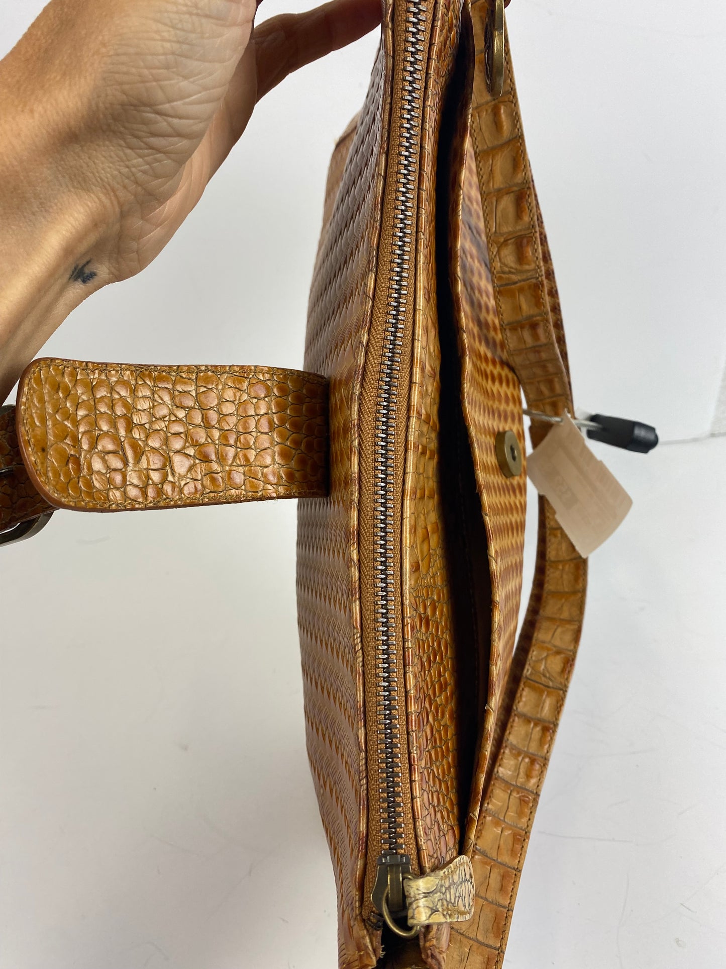 Handbag Designer By Brahmin, Size: Medium