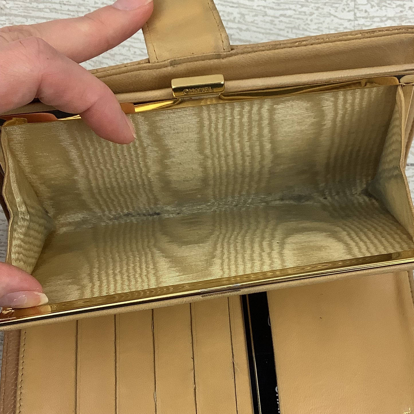 Wallet Luxury Designer By Chanel, Size: Medium