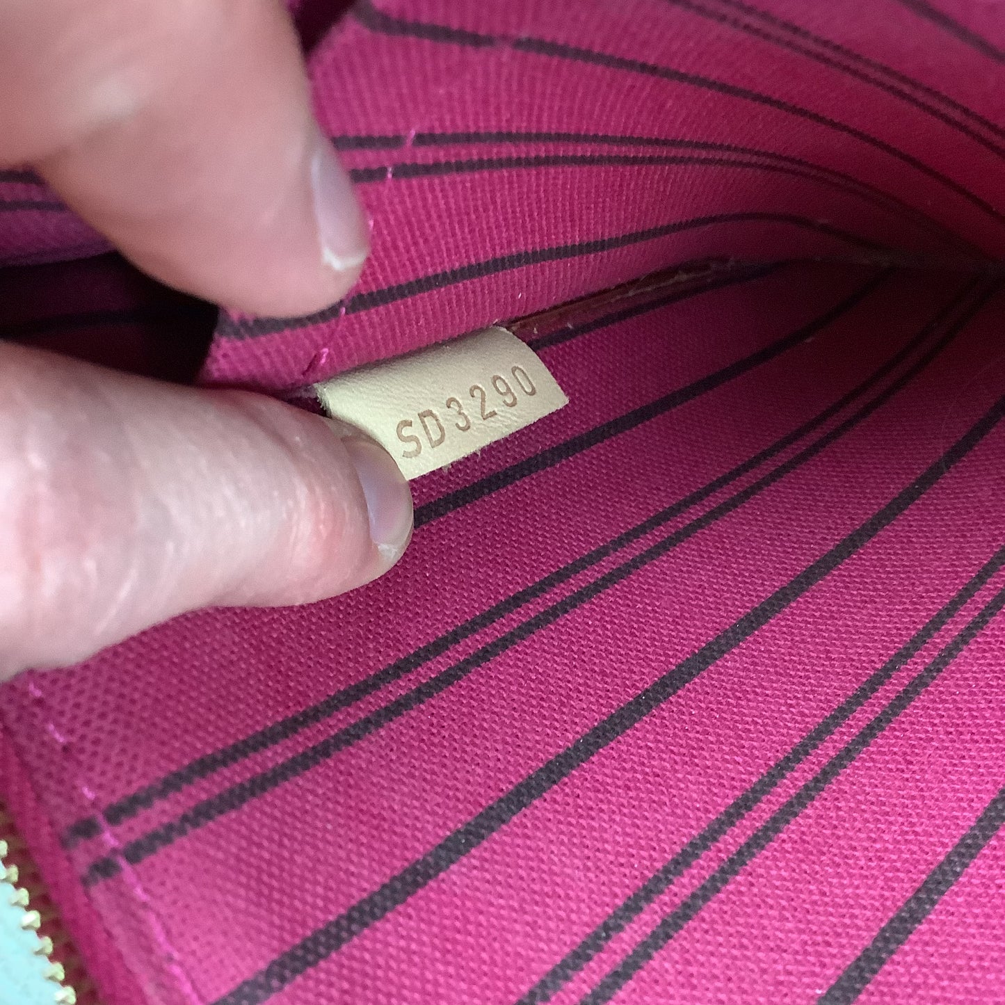 Wristlet Luxury Designer By Louis Vuitton, Size: Medium