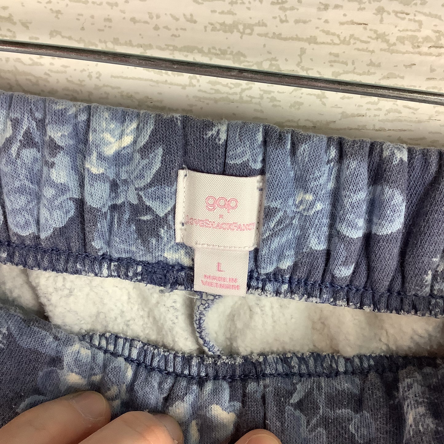 Athletic Pants By Gap In Blue, Size: L