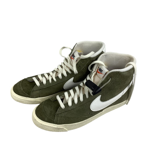 Shoes Athletic By Nike In Green, Size: 9